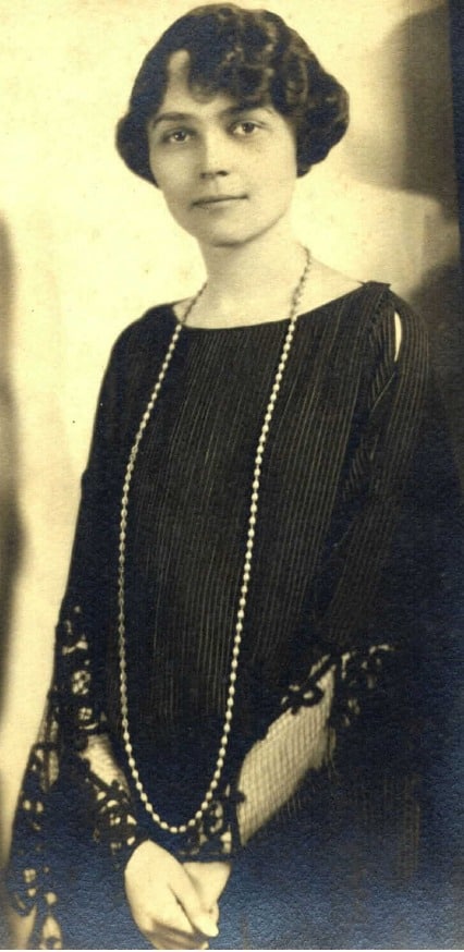 Headshot of Mary Denny Weaver.